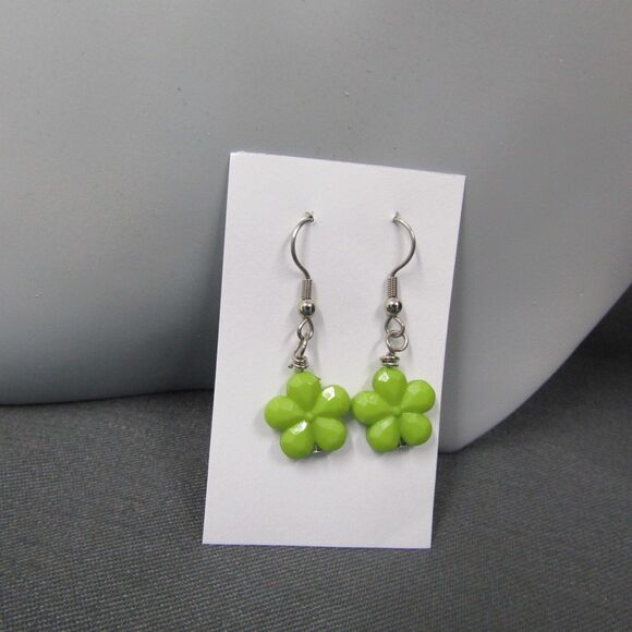 Green Dangle Drop Earring Womens Fashion Silver Tone Colorfull Boho Chic - Picture 2 of 4